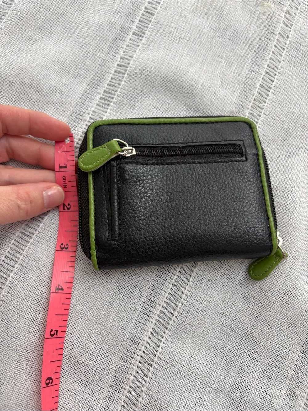 Vintage Y2K NWOT Black and Green Initial 'C' Zip Wallet
